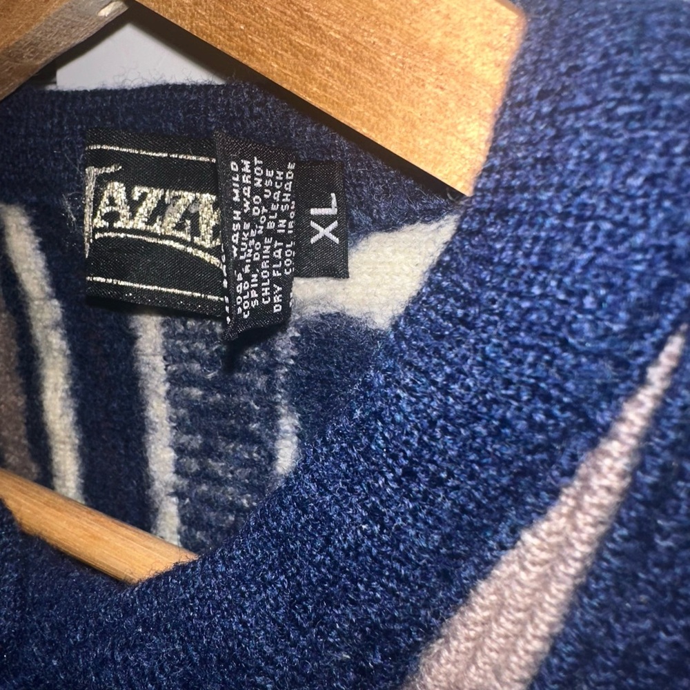Cardigan - Picture 5 of 7